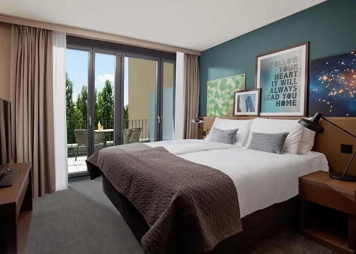 Acasa Suites